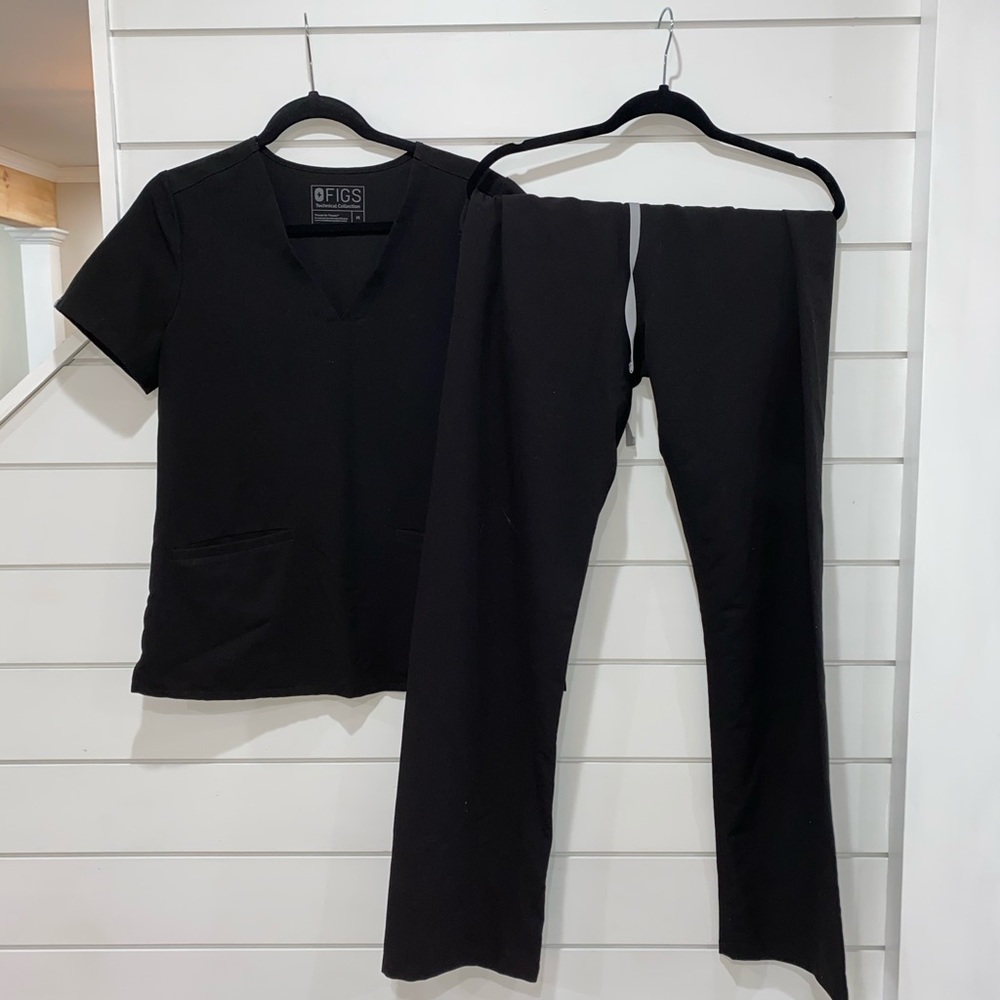 Figs scrubs set.